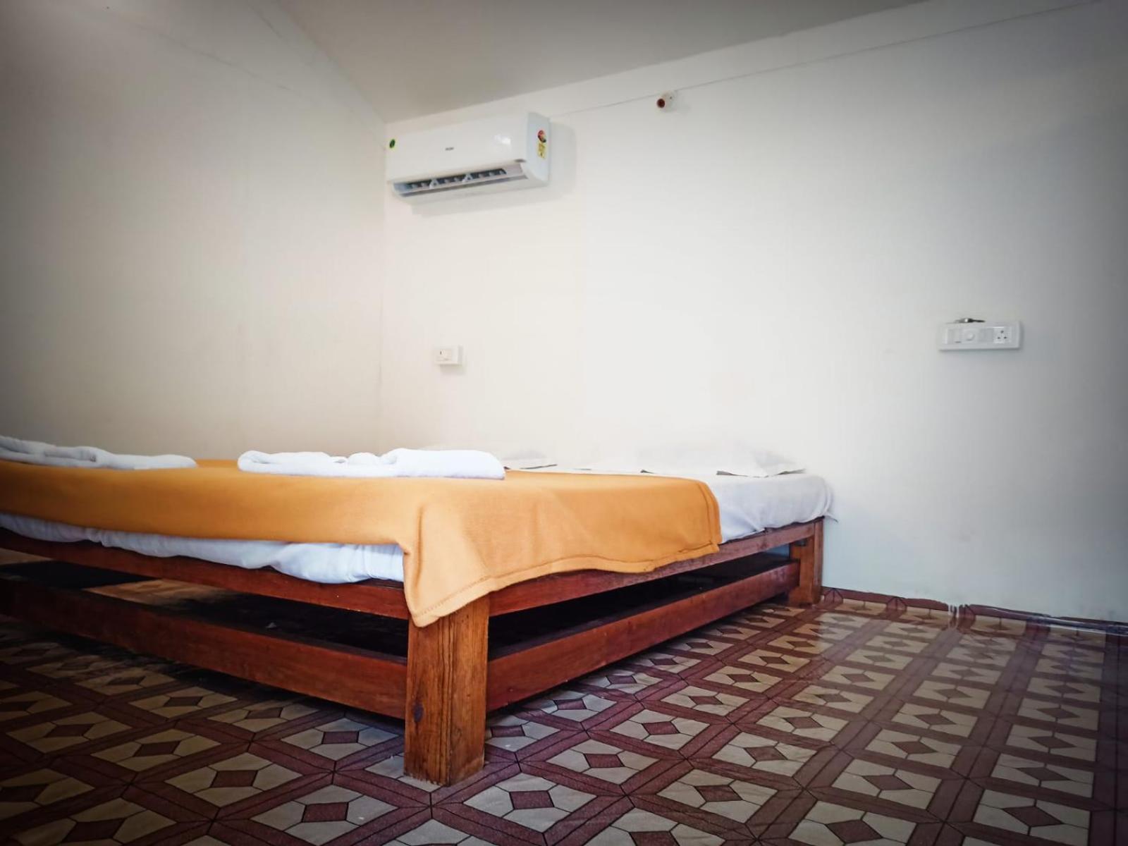 Baywatch Beach Resort Patnem Канакона Екстер'єр фото